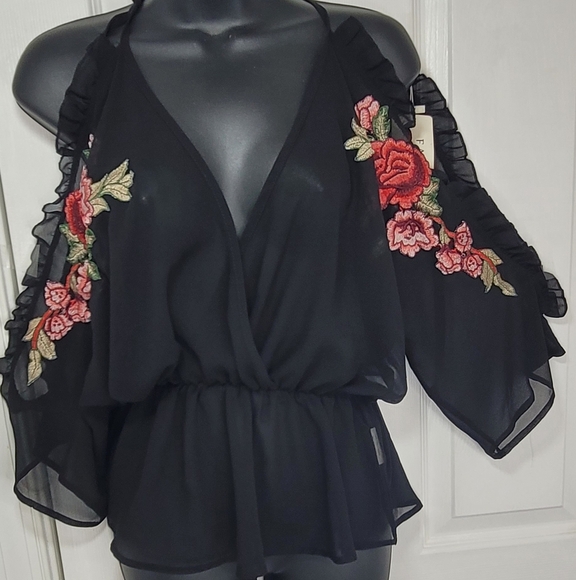 Fashion WildCat Embroidered Floral Cold Shoulder Halter Neck Peplum Top Small - Picture 3 of 8